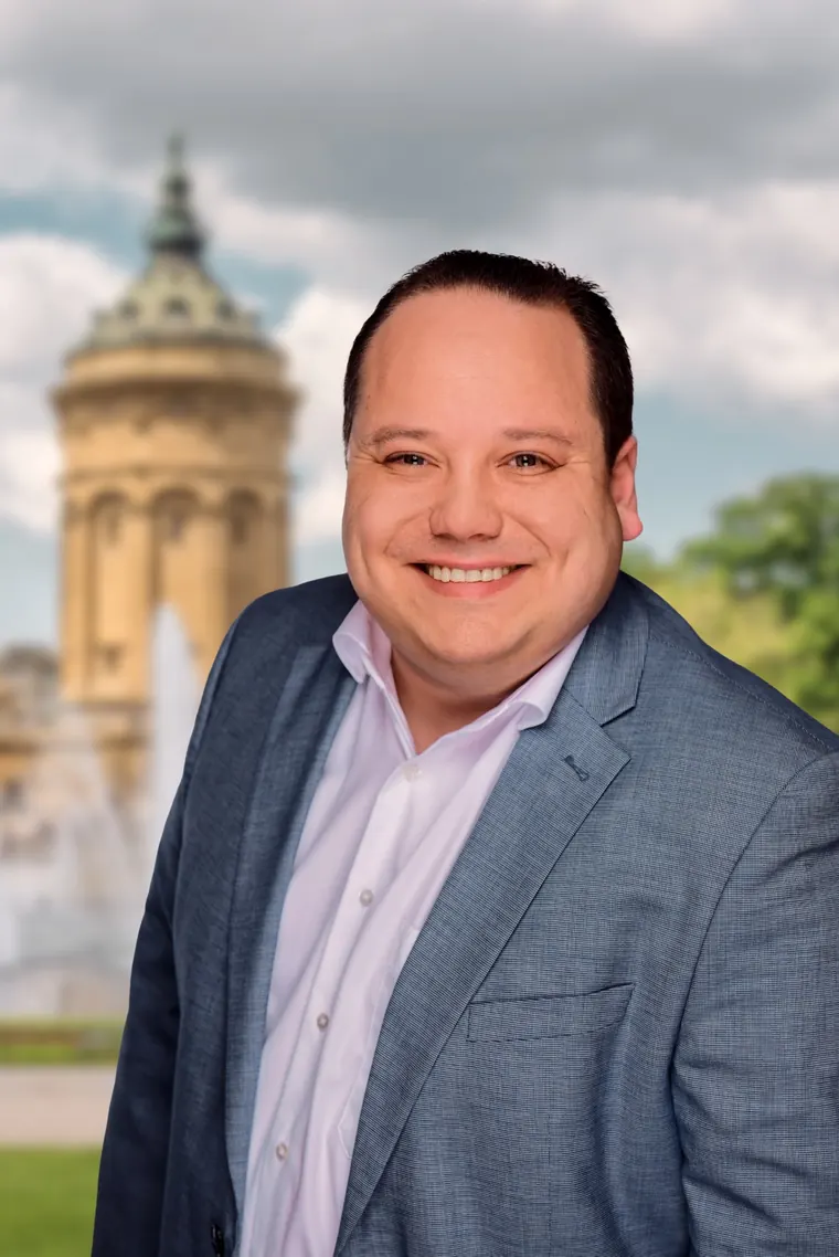 Martin Kandzior vor dem Mannheimer Wasserturm